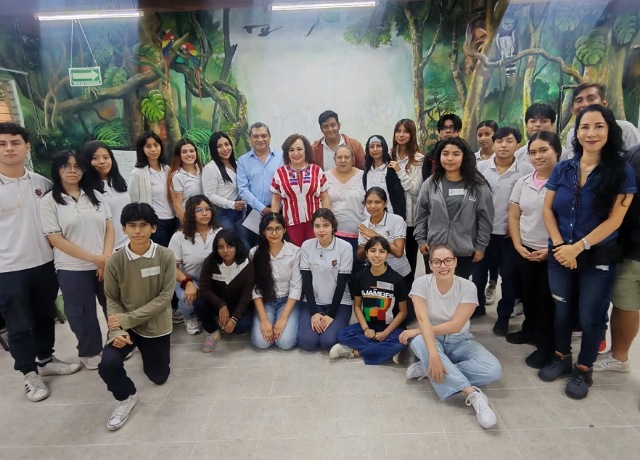 ¡Hoy recibimos con mucha alegría a un grupo de estudiantes comprometidos con el planeta! 