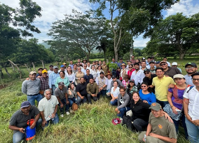 Ocozocoautla abraza la vida con Raíces de Chiapas 