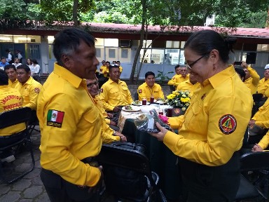 Semahn reconoce labor de combatientes de incendios forestales