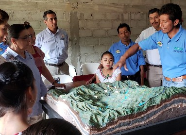 Titular de Semahn constata manejo integral en la conservación de suelos en microcuenca “La Suiza”