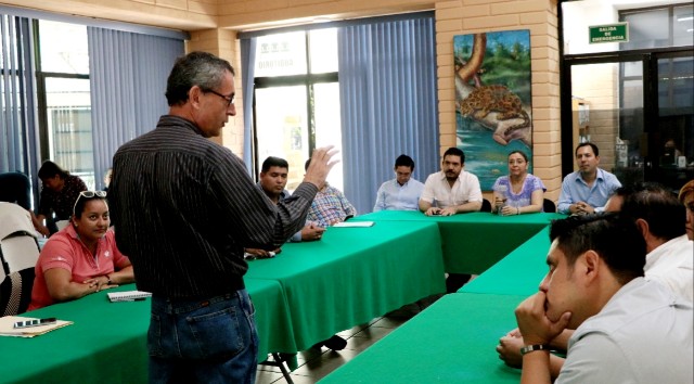 Imparten taller a municipios sobre Manejo de Residuos Sólidos.
