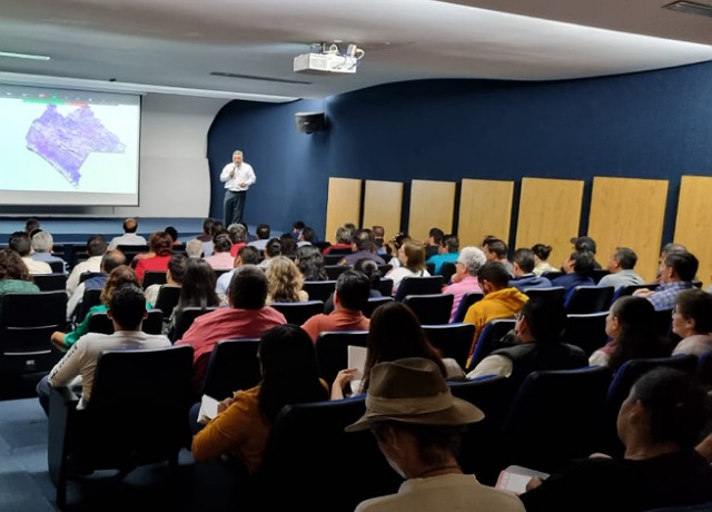 SEMAHN participa en foro de gestión ambiental e integral de cuencas y manejo de residuos sólidos